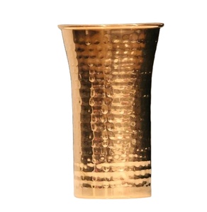 Taza y vaso de cobre brillante martillado personalizado para decoración de utensilios de cocina y accesorios de bar a precio minorista al por mayor - Product Image 1