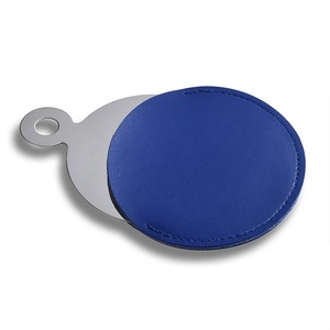 กระจกพกพาแบบมีหูจับ สกรีนโลโก้ได้ รุ่นขายดี สีแดงสไตล์เรโทร สำหรับเดินทาง - Product Image 2