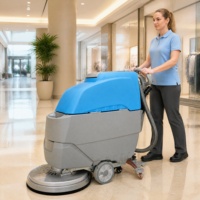 Machine de nettoyage de sols automatique commerciale, autotractée, 530 mm, efficacité 2000 m²/h, pour le nettoyage des sols des supermarchés