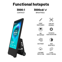 Papan Reklame Digital Portabel Bertenaga Baterai dengan Roda, Bingkai Lipat, Pemutar Iklan Luar Ruangan, Poster Trotoar WiFi UHD Totem