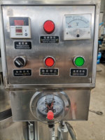 Presse hydraulique électrique compacte pour l'huile, idéale pour les petites entreprises de pressage d'huile à domicile et les petits moulin à huile