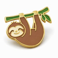 Lencana Enamel Sloth Gantung yang Menggemaskan untuk Pecinta Hewan, Penggemar Kehidupan Lambat, Konservasi Alam, dan Tas Ransel Kasual