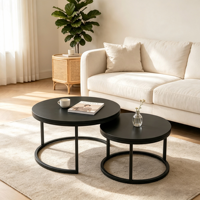 Ensemble de tables basses gigognes modernes, plateau noir mat, structure en métal noir, 2 tables gigognes, salon, hôtel