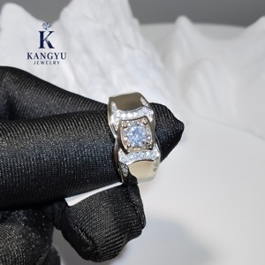 Hete Verkoop Heren 925 Sterling Zilveren Moissanite Ring Hiphop Stijl Iced Out Statement Bling Ring - Product Image 6