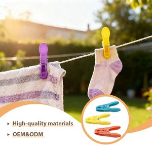 Pinces <span class=keywords><strong>à</strong></span> <span class=keywords><strong>linge</strong></span> en PP de haute qualité pour corde <span class=keywords><strong>à</strong></span> <span class=keywords><strong>linge</strong></span> – Robustes et résistantes au vent - Product Image 2