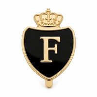 Étiquette métallique personnalisée en alliage de zinc avec logo en relief pour vêtements et accessoires, fixation à broche, profondeur de relief personnalisée