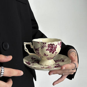 Ensemble de tasses et soucoupes à café en céramique florale royale européenne, bordure dorée, porcelaine de qualité alimentaire, logo personnalisé OEM, vente en gros pour cafés - Product Image 6