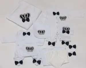 Großhandel Custom Newborn New Design Baumwoll stoff Gestrickte Blase Bambus Baby Stram pler 10 Stück Baby Set Mit Juwel Krone