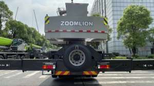 <span class=keywords><strong>Zoomlion</strong></span> <span class=keywords><strong>25</strong></span> <span class=keywords><strong>Ton</strong></span> Lifting Weight <span class=keywords><strong>Truck</strong></span> <span class=keywords><strong>Crane</strong></span> ZTC250A562 dengan Boom 5 Bagian 41m - Product Image 6