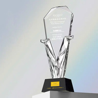 Trophée en cristal personnalisé en forme de V, récompense en cristal multicolore avec base noire, coupe de champion pour la reconnaissance des employés