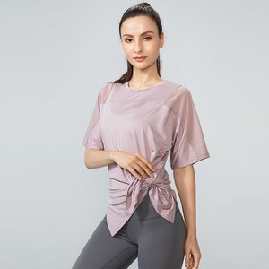 Vêtements de sport respirants à séchage rapide pour femmes grandes tailles, t-shirts de sport à manches courtes, vêtements de yoga amples, col rond - Product Image 1