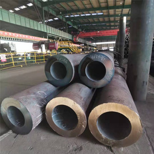 Tubería de Acero al Carbono de 630 mm de Diámetro Exterior, Pared Gruesa, Laminada en Caliente, Sin Aleación 45 #   Tubería Estructural de Sección Redonda, Estándar GB - Product Image 2