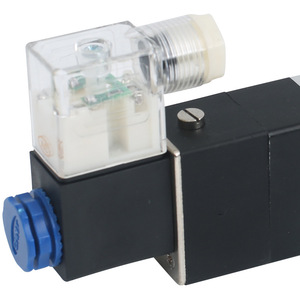 Vanne solénoïde 3 voies 5 ports Chnt N4V330C-10 220V 3/8 po à température normale - Product Image 3