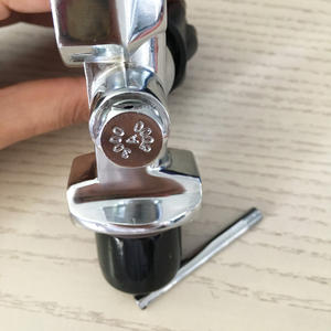 3000PSI 250Bar valve <span class=keywords><strong>de</strong></span> réservoir <span class=keywords><strong>de</strong></span> plongée sous-marine Din/valve <span class=keywords><strong>de</strong></span> cylindre <span class=keywords><strong>de</strong></span> joug - Product Image 6