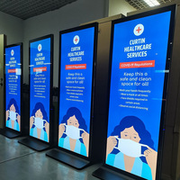 Lantai berdiri tampilan 75 inci Lcd iklan Totem CMS Software kios layar sentuh Digital Signage iklan Internet