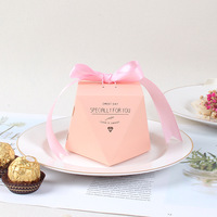 Nouvelles boîtes cadeaux de luxe en forme de pyramide, boîtes à chocolat, boîtes à bonbons personnalisées, boîtes à bonbons pour mariage en promotion, emballages alimentaires en papier pour bonbons