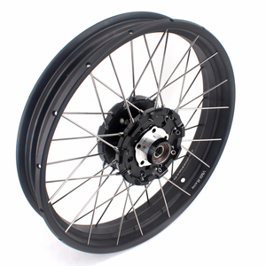 Ensemble de roues à rayons sans chambre à air pour moto de rue VMX 2.5*18" / 4.25*17" pour T120/T100, moyeu noir, jante noire - Product Image 3