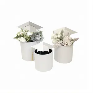 Fabrik-Direktvertrieb Graduierungs-Hut-Umarmungs-Eimer 3-teiliges Blumen-Geschenkbox Graduierungs-Blumentüte runde Eimerbox