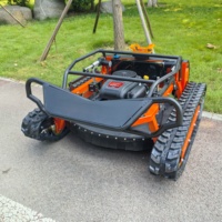 Robot tondeuse compact industriel télécommandé à moteur diesel 4 temps sur chenilles pour terrains en pente