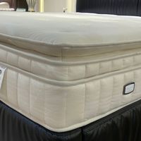 Matelas fin ressorts petit double classe A, fraîcheur pour dormeurs sur le ventre