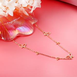 Collar de Acero Inoxidable con Baño de Oro de 18k y Mariposa Hueca de Diseño Moderno para Mujer - Product Image 2