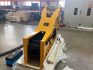 Casse-pierre hydraulique SOOSAN SB131 de type latéral pour excavatrices de 30 à 45 tonnes, garantie 1 an, moteur certifié testé, corps principal robuste CN - Product Image 5