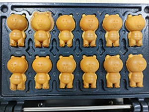 Sophi Populair Commercieel Gebruik Beer Vorm Wafel <span class=keywords><strong>Maker</strong></span> Met Anti-Aanbaklaag 1500-2000W Snelle Warming-Up Technologie 1 Jaar Garantie - Product Image 4