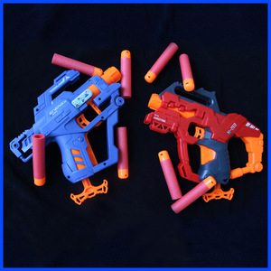 Jouet de tir au pistolet CS pour enfants, pistolet à balles molles, portée de tir de 10 m, sifflet, pistolet à balles molles avec 4 balles - Product Image 2