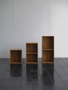 Armoire murale de salon et chambre à coucher en teck massif, style italien, design maître, avec poutres et tenons - Product Image 4