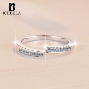Minimalista elegante Plata De Ley 925 plata esterlina geométrico intercalado canal Vvs Moissanite Anillos para mujeres - Product Image 2
