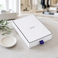 Boîte cadeau rigide personnalisée pour sous-vêtements, avec tiroir coulissant, plateau et ruban en satin, vente en gros directe d'usine