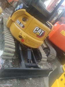 รถขุดขนาดเล็ก CAT 303.5E น้ำหนัก 3.5 ตัน พร้อมบุ้งกี๋ขุดขนาด 0.175 ลูกบาศก์เมตร รถขุดตีนตะขาบมือสอง - Product Image 3