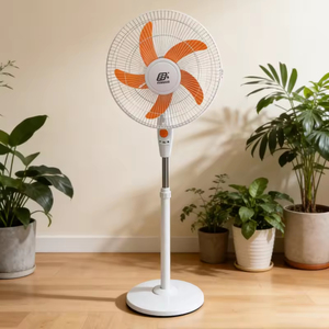 Ventilador Solar de Pie de 16 Pulgadas con Luz y Banco de Energía con Salida USB, Panel de 15W, Batería de Litio de 10000mah para la Familia - Product Image 1