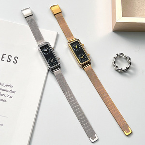 Reloj de cuarzo con banda de malla y esfera doble rectangular en tono plateado para mujer - Product Image 2