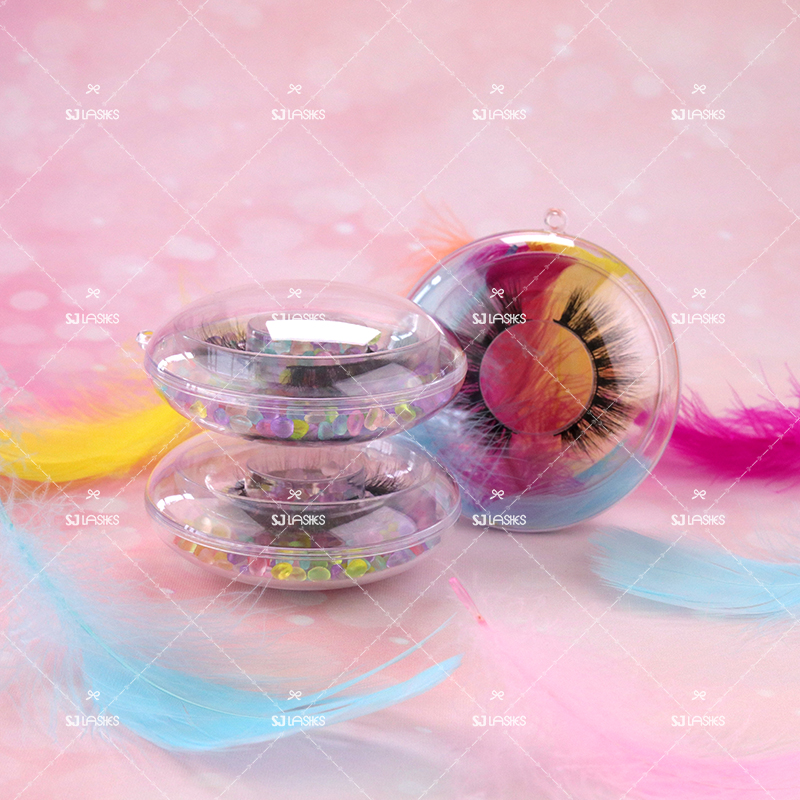 เคสทรงกลมใสพร้อมขนนกสีสันสดใส