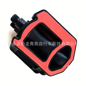 แป้นเหยียบจักรยาน พลาสติก กาว ลูกปืน กันลื่น อเนกประสงค์ สีฟ้า สีดำ - Product Image 4