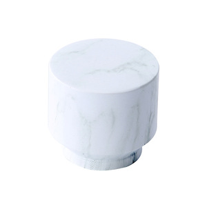 Vente en gros directe d'usine, bouchon de flacon de parfum de luxe sur mesure en zamac 15 mm, <span class=keywords><strong>alliage</strong></span> de zinc <span class=keywords><strong>blanc</strong></span>, logo personnalisé, ouverture facile - Product Image 2