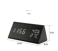 Réveil en bois en forme de triangle d'humidité de la Température Numérique LED en bois Thermomètre Temps horloge En Bois contrôle Vocal horloge de Bureau