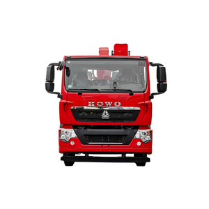 Grue montée sur <span class=keywords><strong>camion</strong></span> HOWO 4x2 <span class=keywords><strong>avec</strong></span> rampe hydraulique à <span class=keywords><strong>hayon</strong></span>, peut être utilisée comme <span class=keywords><strong>camion</strong></span> de remorquage pour les opérations de récupération et de sauvetage de véhicules - Product Image 4
