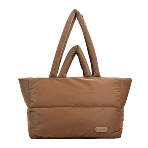 Sac fourre-tout matelassé tendance pour femme, sac à bandoulière oversize, sac à main gonflé léger pour voyage - Product Image 4