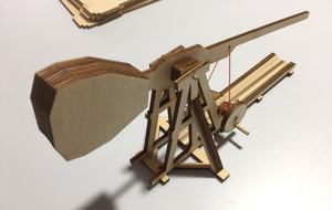 Tringle catapulte en bois, 1 pièce, figurine miniature - Product Image 2