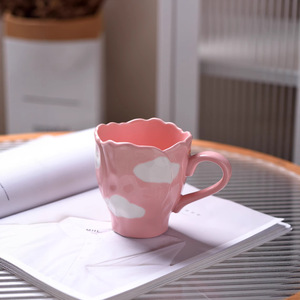 <span class=keywords><strong>Tazze</strong></span> da caffè fatte a mano a caldo <span class=keywords><strong>tazze</strong></span> da caffè Oversize carino piccolo cuore creativo nuvola tazza da caffè in ceramica tè Latte tazza da tè da pomeriggio Latte tazza da tè - Product Image 5