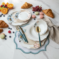 Service de table en porcelaine fine 24 pièces pour 6 personnes, design moderne doré, idéal pour les cadeaux d'affaires