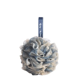 Boule de bain Maiolai 70g en forme de fleur antibactérienne pour le gommage et le bain - Product Image 4