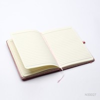Carnet A5 brillant avec couverture en PU, couverture rigide personnalisée, magnifique journal en PU brillant avec bande élastique