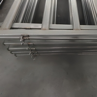 Panneau de clôture en acier pour bétail, 5 rails, galvanisé à chaud, clôture de cour pour bétail, panneaux de corral robustes pour les élevages de bovins