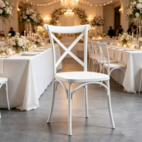 Chaise d'événement empilable en plastique à dossier en X, siège ergonomique confortable pour salles de banquet et lieux de réception de mariage