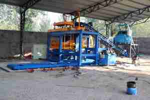 คอนกรีตที่ใหญ่ที่สุดบล็อกสายการผลิตอิฐเครื่องทำบล็อกสายการผลิตผู้ผลิต - Product Image 3