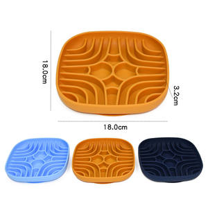 Nuevo producto para mascotas Alivio DE LA ANSIEDAD Alimentador lento personalizado Mantequilla de cacahuete portátil Tazón de silicona para perros de alimentación lenta - Product Image 2