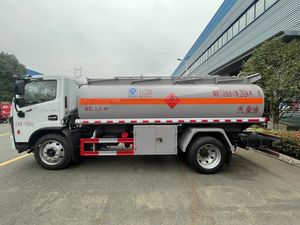 Camión Cisterna Jiefang de 10000L para Combustible/Agua, Tracción 4x2, Opciones Nuevas y Usadas, Precio de Fábrica, Transporte de Diésel, Gasolina y Aceite - Product Image 4